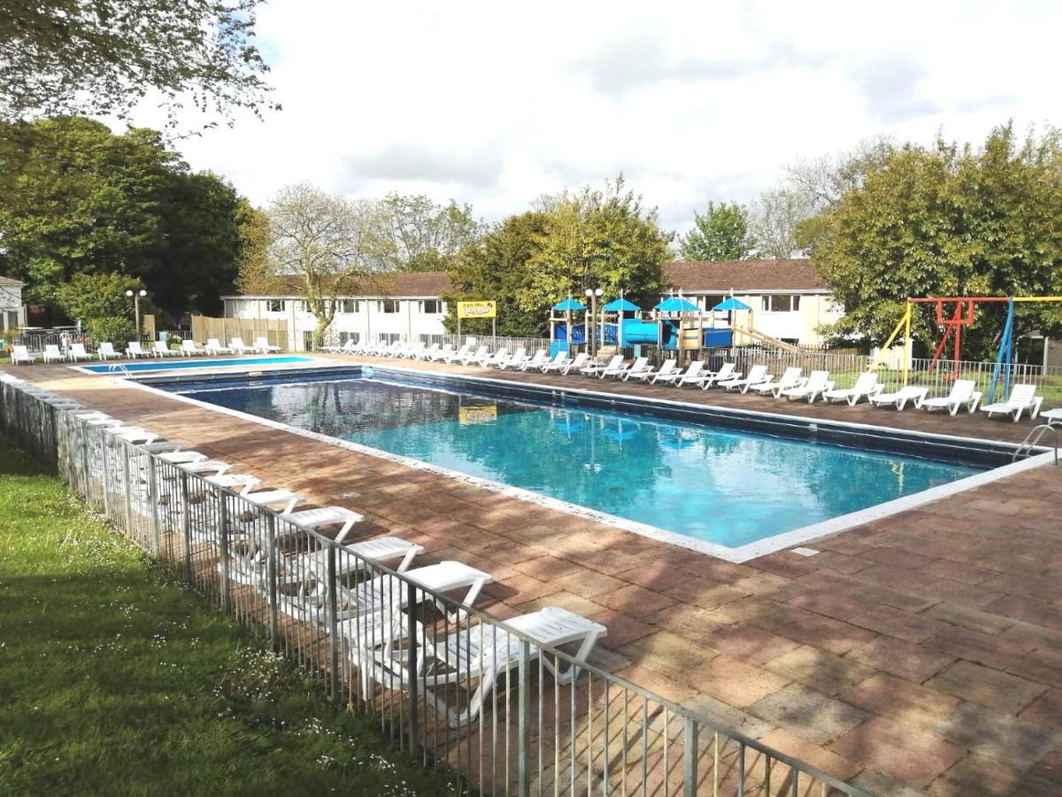 2 Bed Villa With Full Use Of Site Facilities New Quay Eksteriør billede