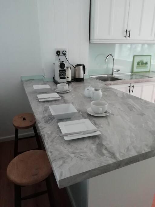 2 Bed Villa With Full Use Of Site Facilities New Quay Eksteriør billede